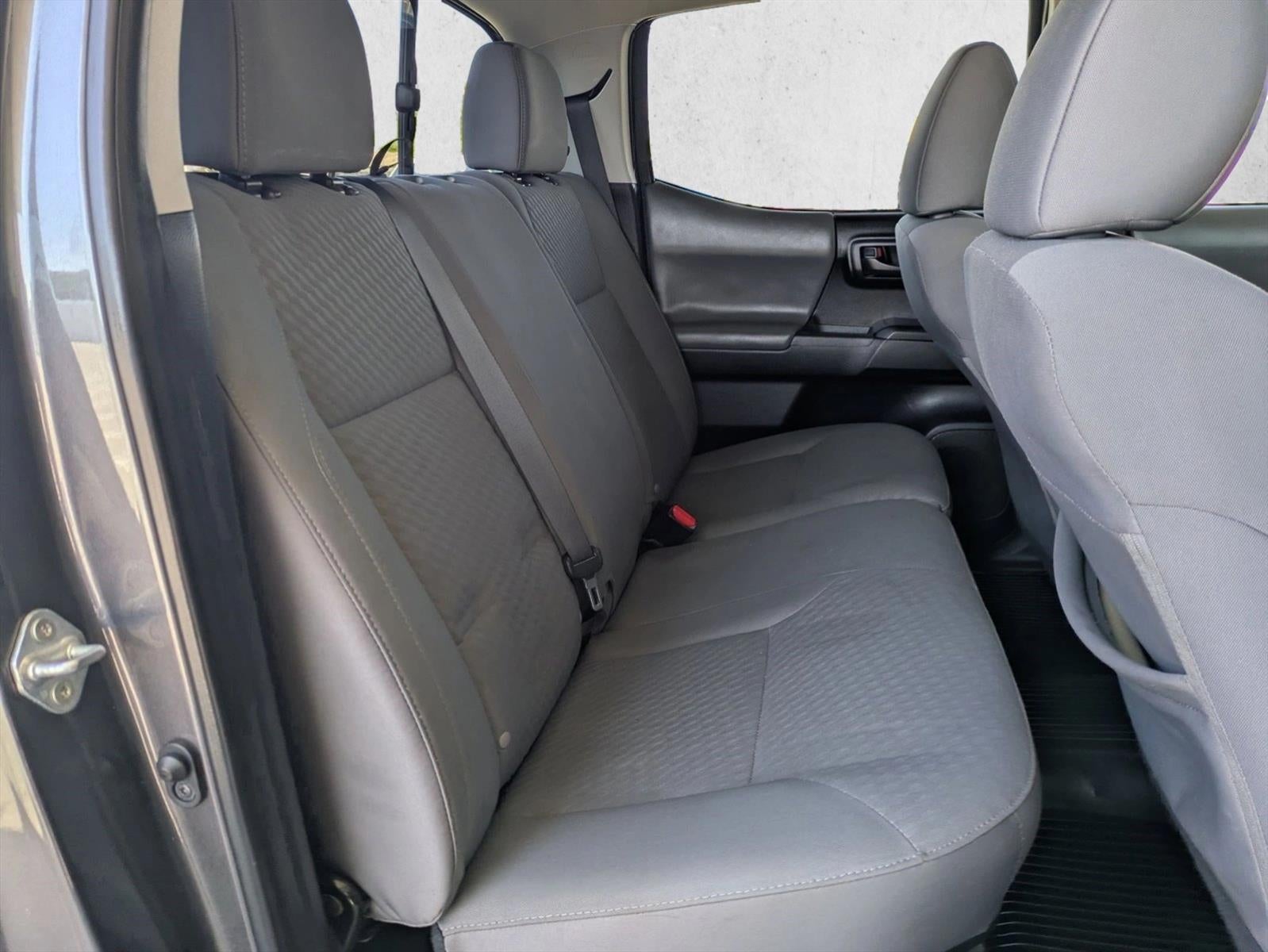 2021 Toyota Tacoma 2WD 2WD SR Double Cab 5' Bed I4 AT (GS)