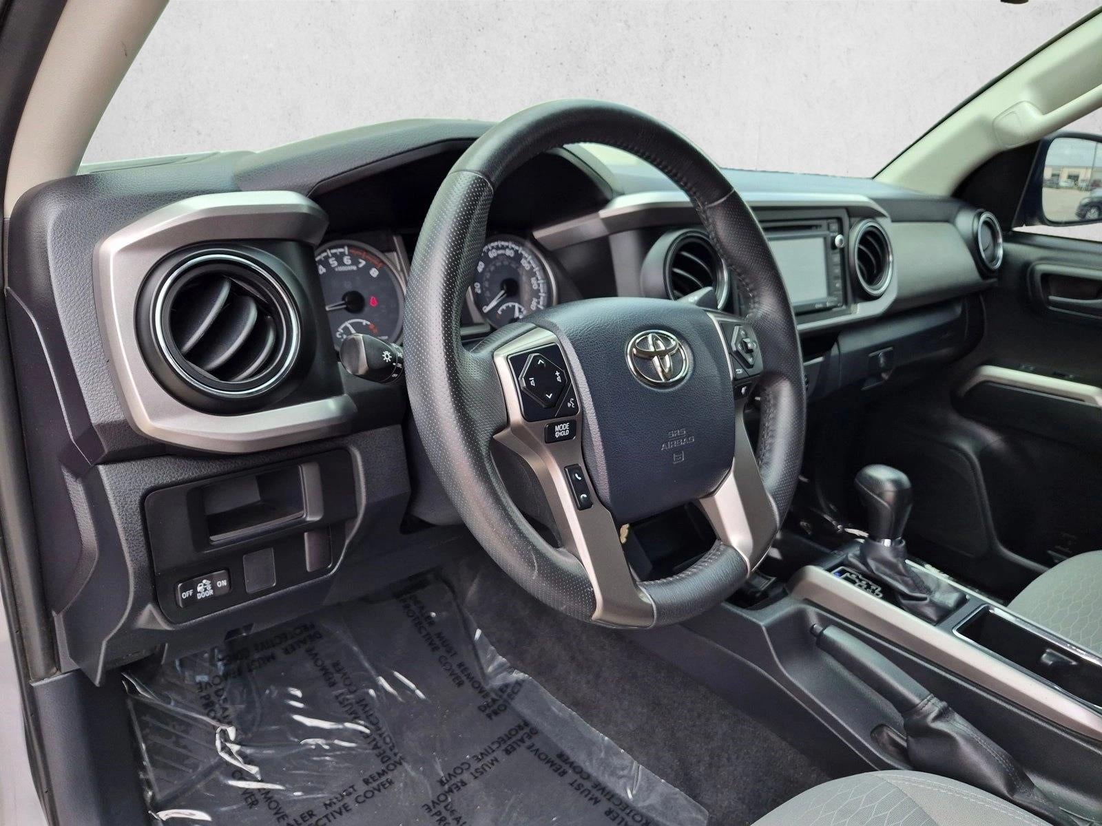 2017 Toyota Tacoma SR5 Double Cab 5' Bed V6 4x2 AT (GS)