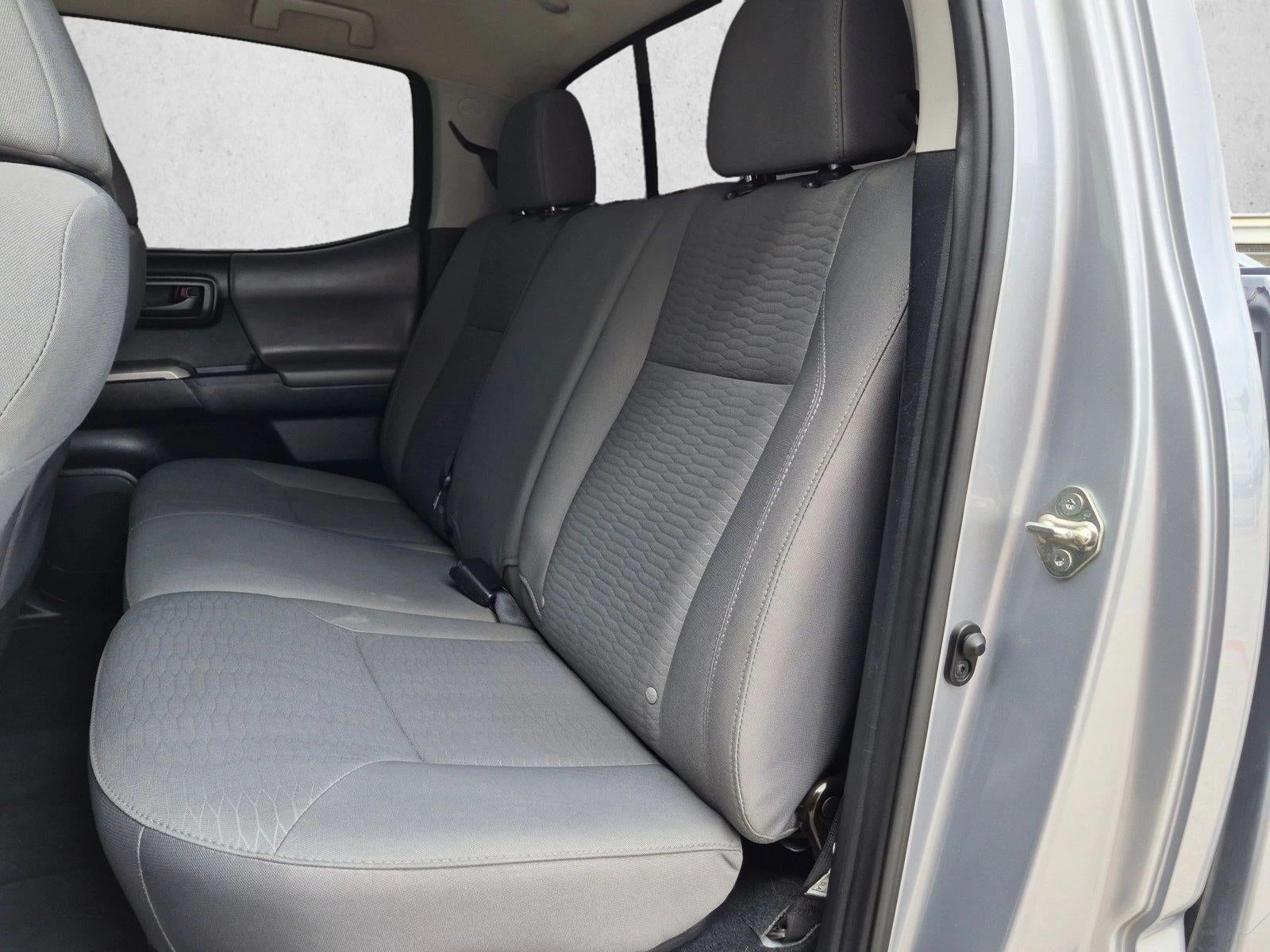 2017 Toyota Tacoma SR5 Double Cab 5' Bed V6 4x2 AT (GS)