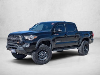 2017 Toyota Tacoma TRD Off Road Double Cab 5' Bed V6 4x4 AT (Natl)