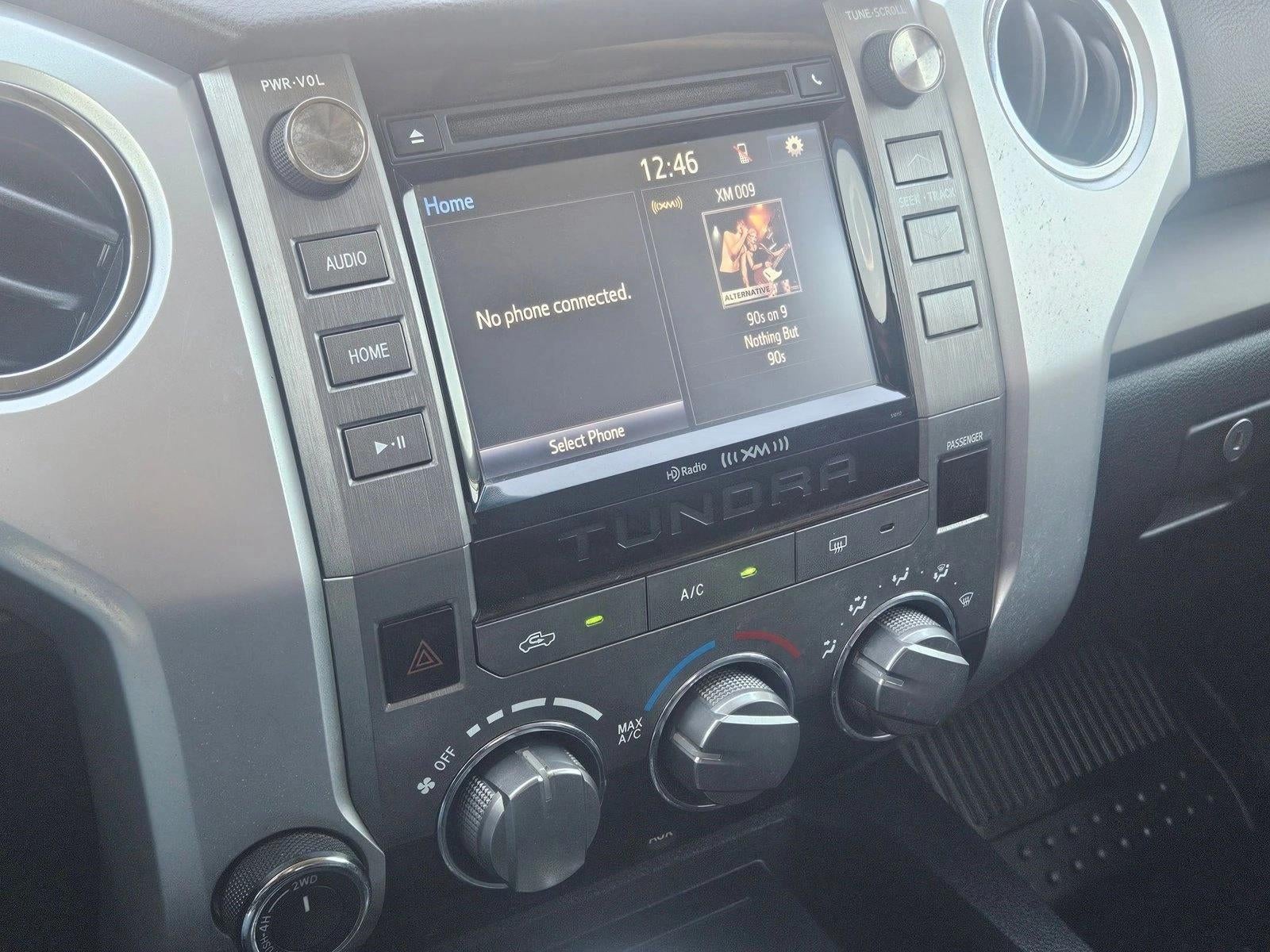 2017 Toyota Tundra 4WD 4WD SR5 CrewMax 5.5' Bed 5.7L FFV (SE)