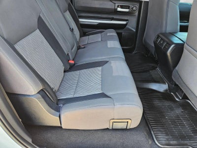 2017 Toyota Tundra 4WD 4WD SR5 CrewMax 5.5' Bed 5.7L FFV (SE)