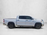 2017 Toyota Tundra 4WD 4WD SR5 CrewMax 5.5' Bed 5.7L FFV (SE)