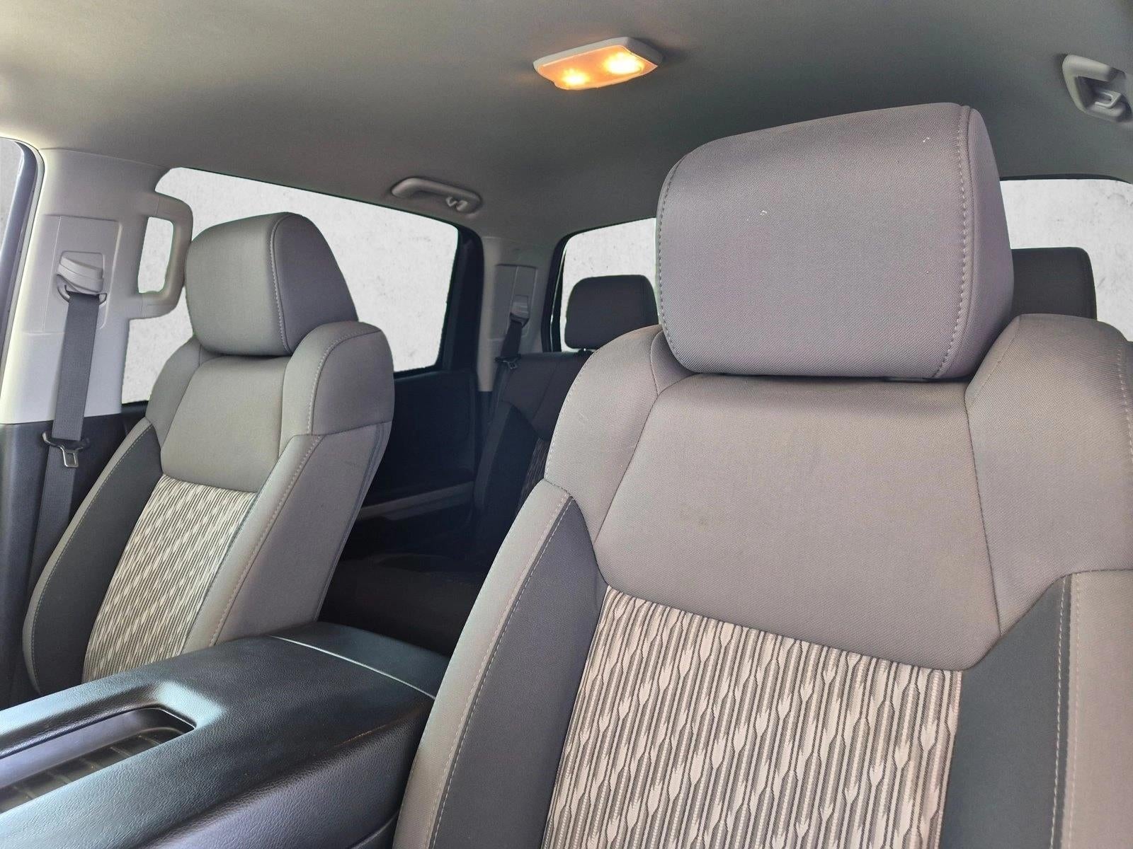 2019 Toyota Tundra 4WD 4WD SR5 CrewMax 5.5' Bed 5.7L FFV (SE)