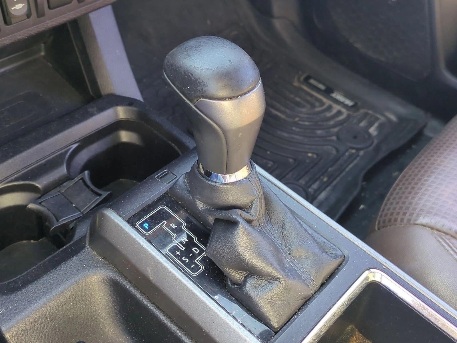 2017 Toyota Tacoma Limited Double Cab 5' Bed V6 4x4 AT (Natl)