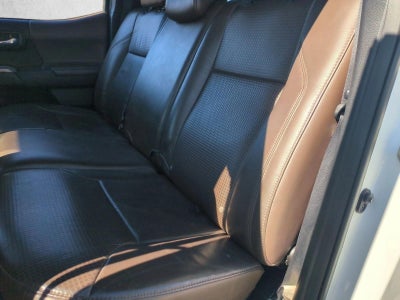 2017 Toyota Tacoma Limited Double Cab 5' Bed V6 4x4 AT (Natl)