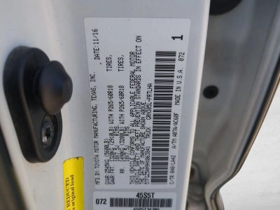 2017 Toyota Tacoma Limited Double Cab 5' Bed V6 4x4 AT (Natl)