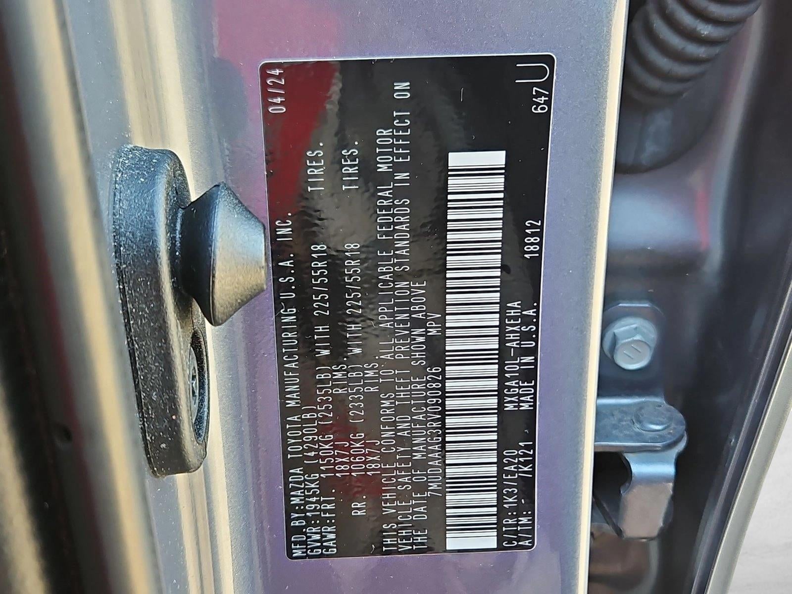2024 Toyota Corolla Cross XLE 2WD (Natl)