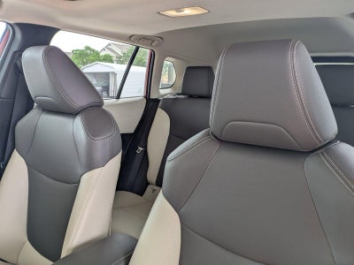 2024 Toyota Corolla Cross XLE 4WD (Natl)