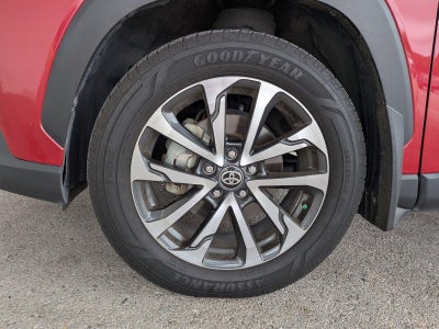 2024 Toyota Corolla Cross XLE 4WD (Natl)