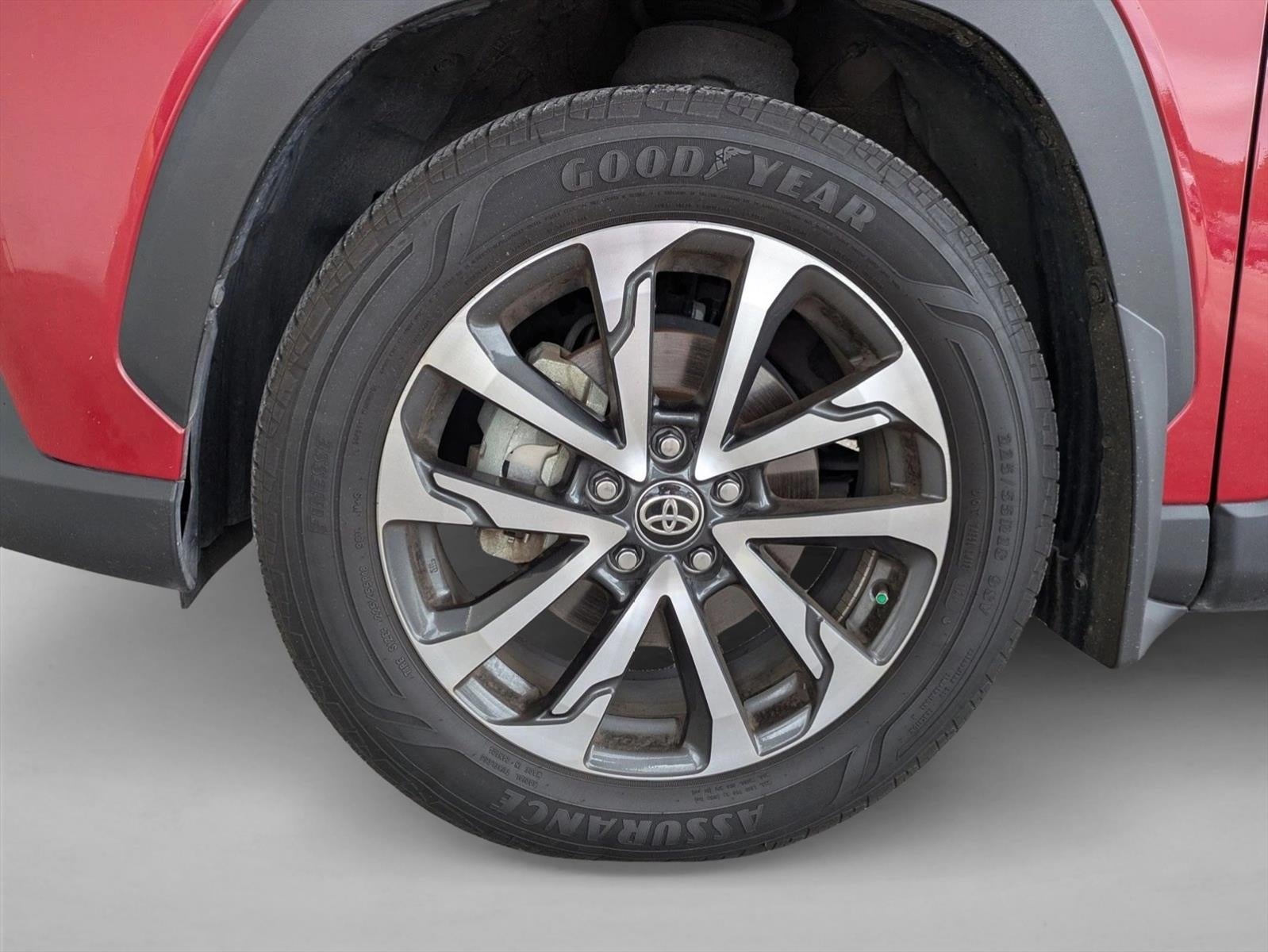 2024 Toyota Corolla Cross XLE 4WD (Natl)