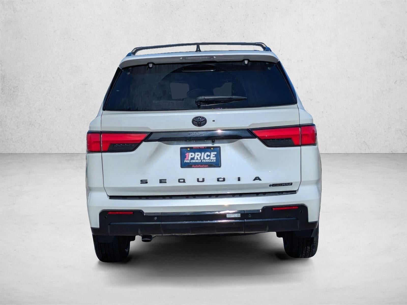 2025 Toyota Sequoia Platinum 4WD (Natl)