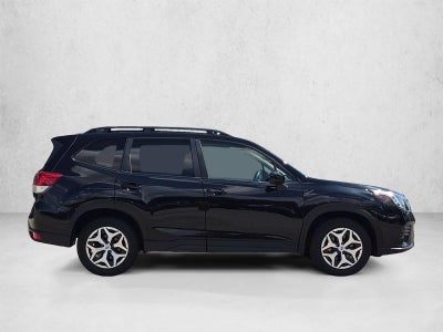 2024 Subaru Forester Premium AWD