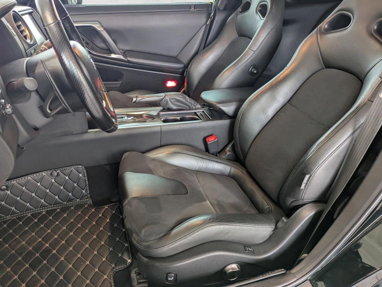 2009 Nissan GT-R 2dr Cpe Premium