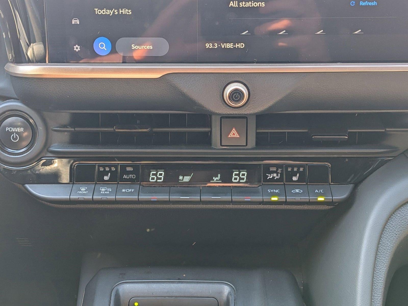 2023 Toyota Crown XLE AWD (Natl)