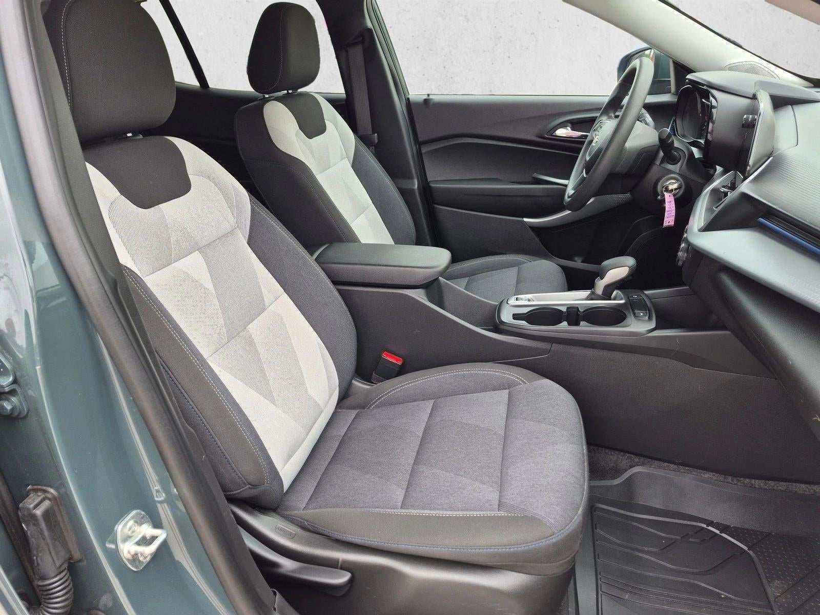 2025 Chevrolet Trax FWD 4dr LS