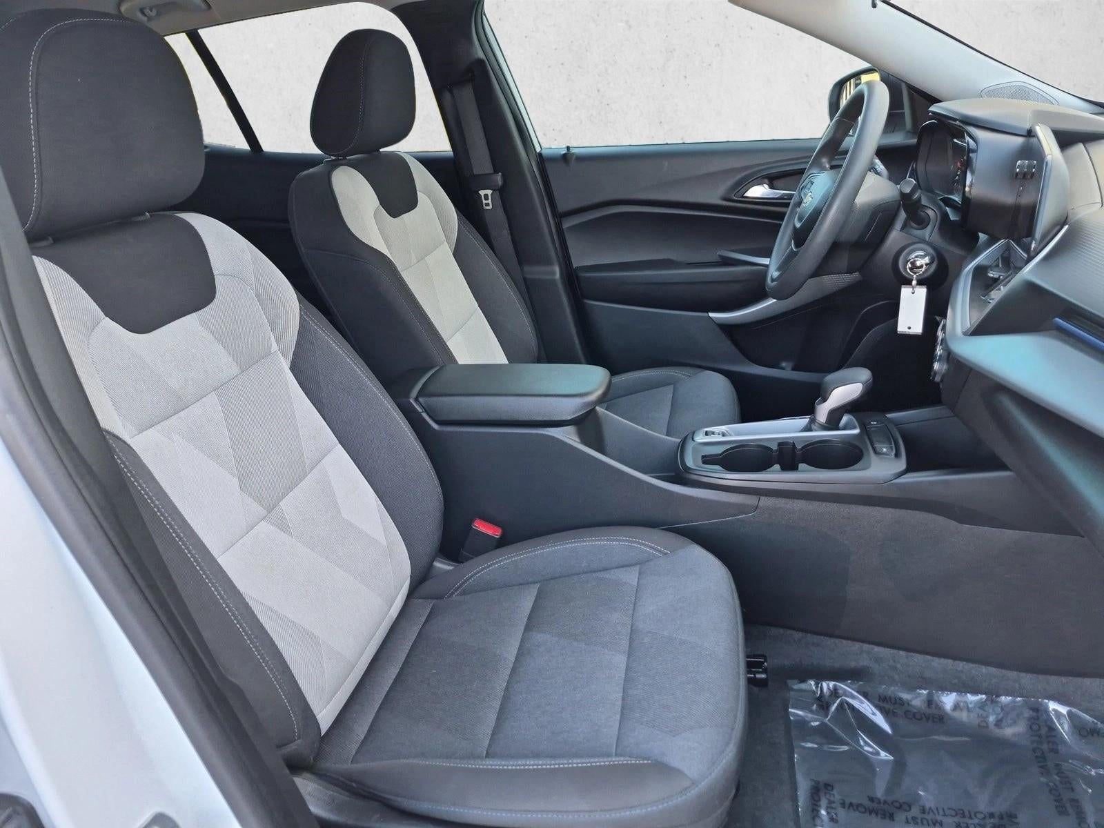 2025 Chevrolet Trax FWD 4dr LS