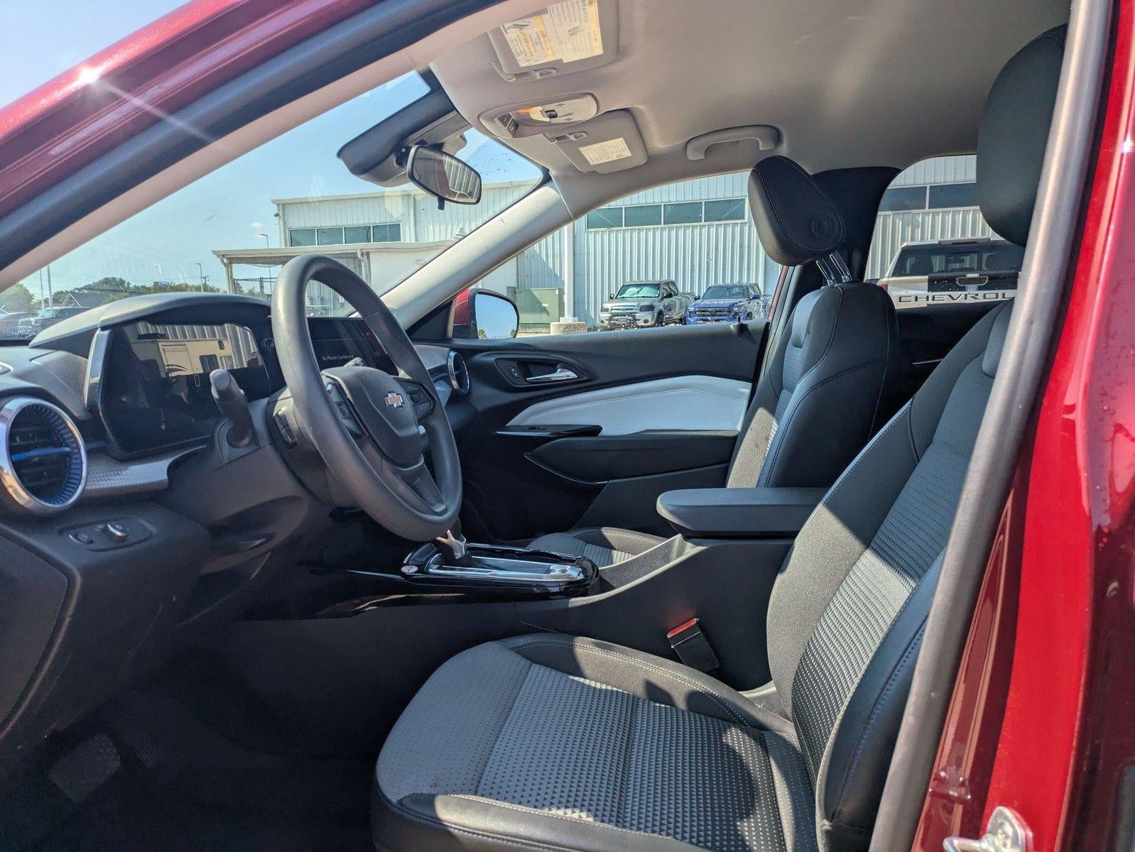 2025 Chevrolet Trax FWD 4dr LT