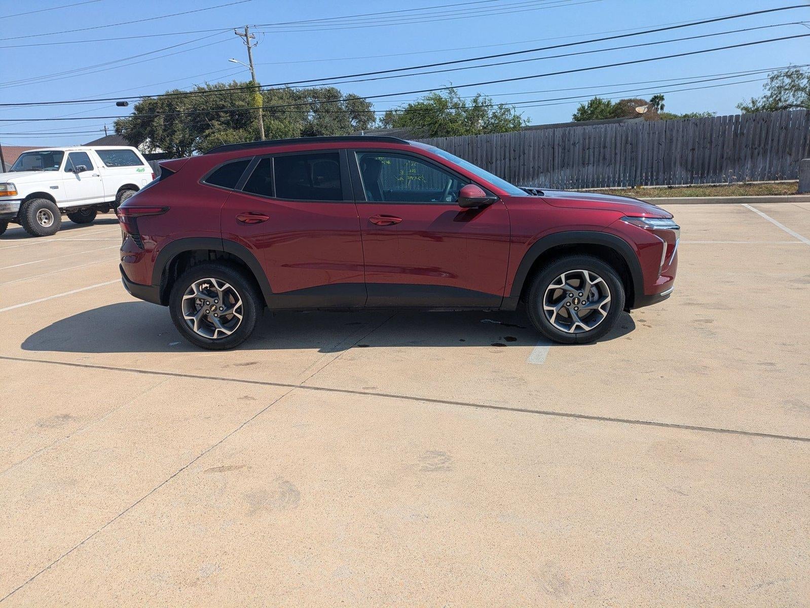 2025 Chevrolet Trax FWD 4dr LT