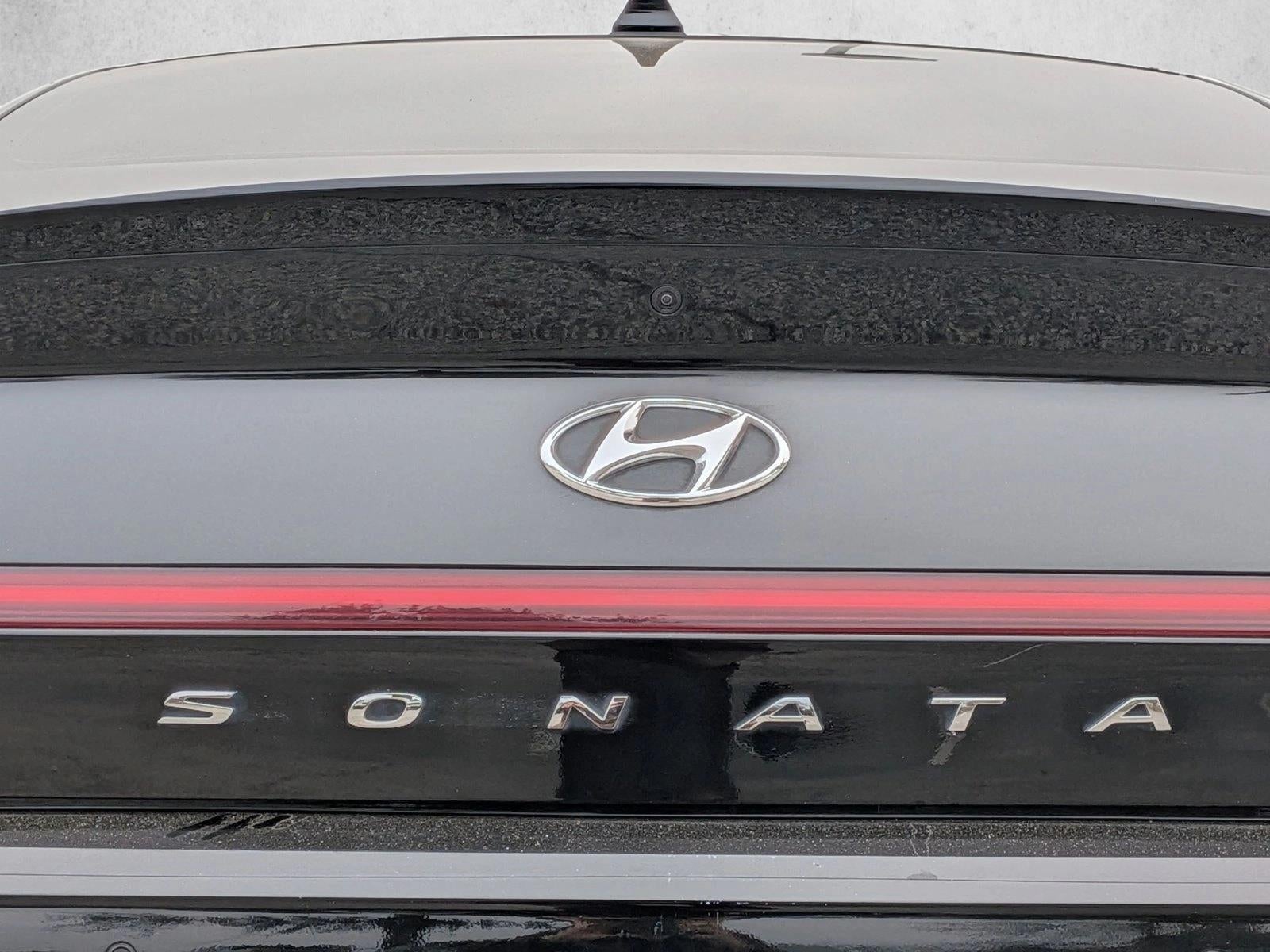 2021 Hyundai SONATA Hybrid Limited 2.0L