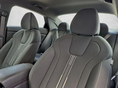 2023 Hyundai ELANTRA SEL IVT