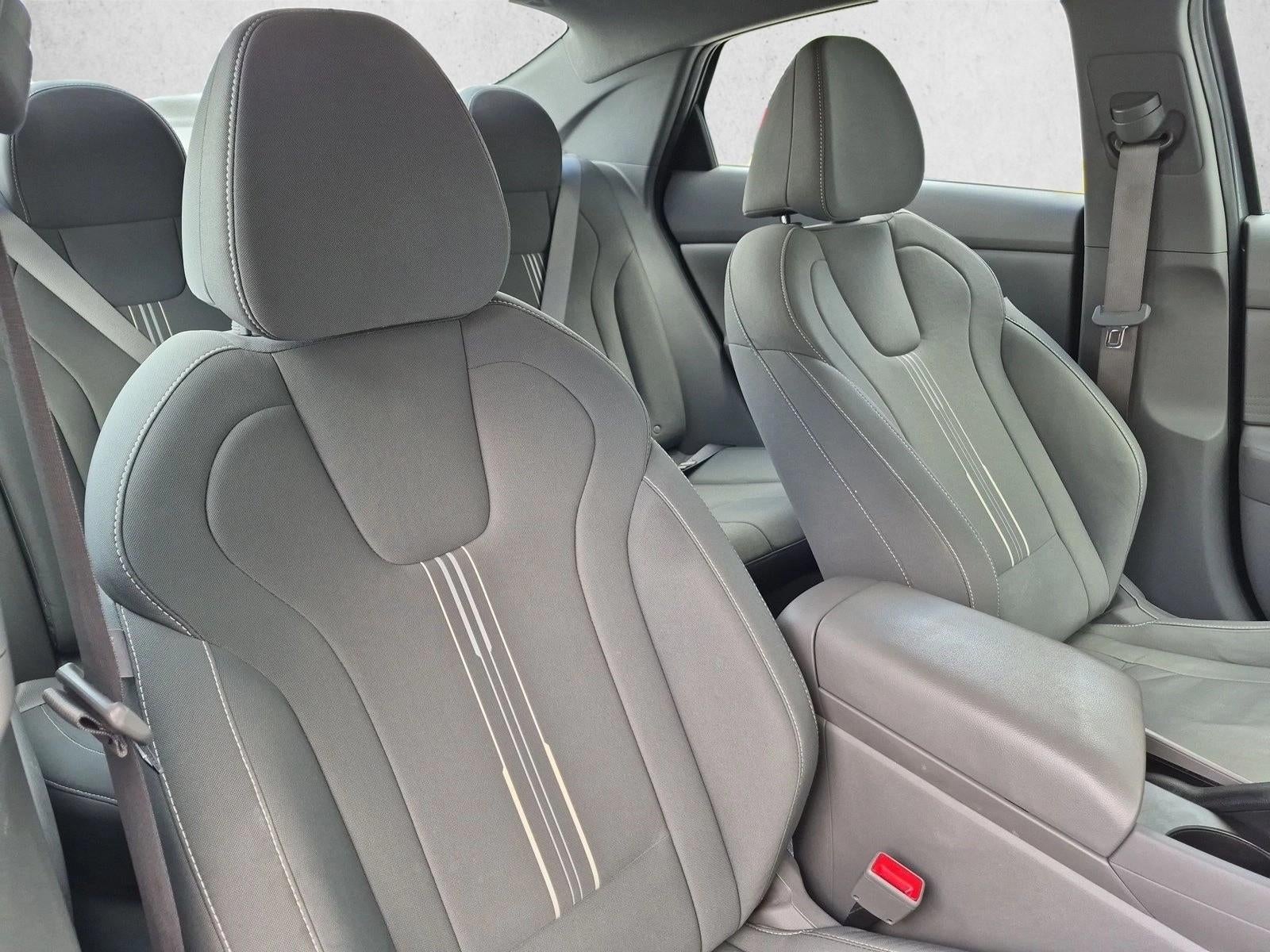 2023 Hyundai ELANTRA SEL IVT