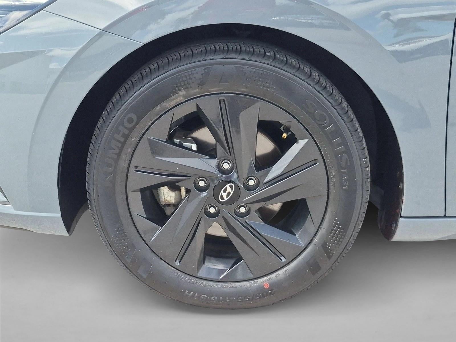 2023 Hyundai ELANTRA SEL IVT