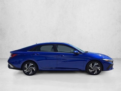 2025 Hyundai ELANTRA SEL Convenience IVT