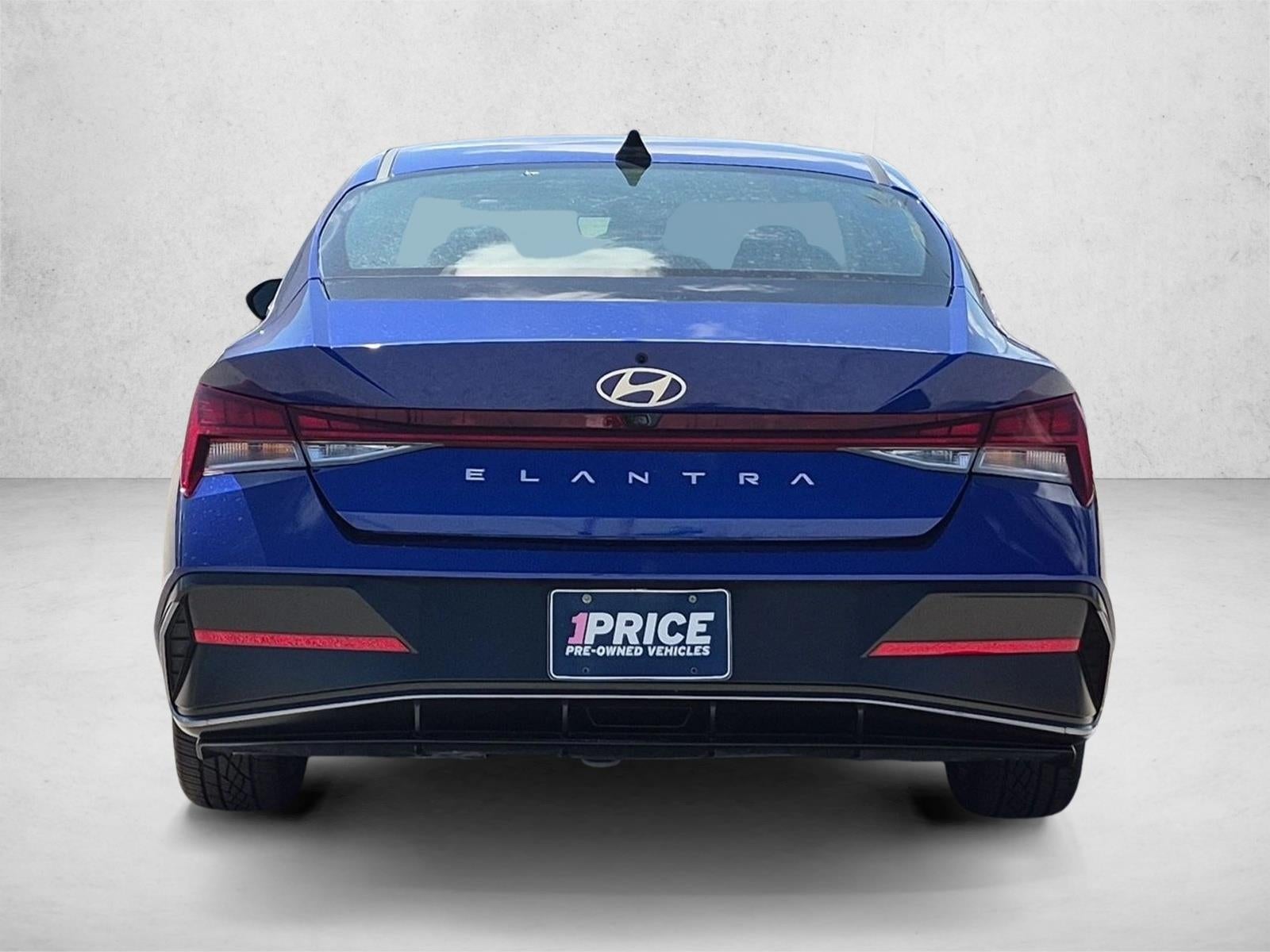2025 Hyundai ELANTRA SEL Convenience IVT