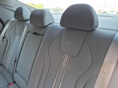 2025 Hyundai ELANTRA SEL Convenience IVT