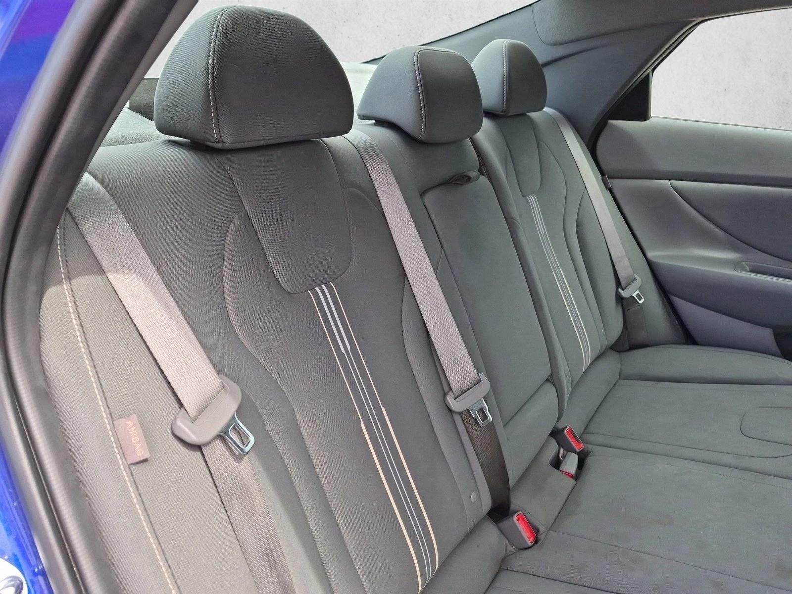 2025 Hyundai ELANTRA SEL Convenience IVT