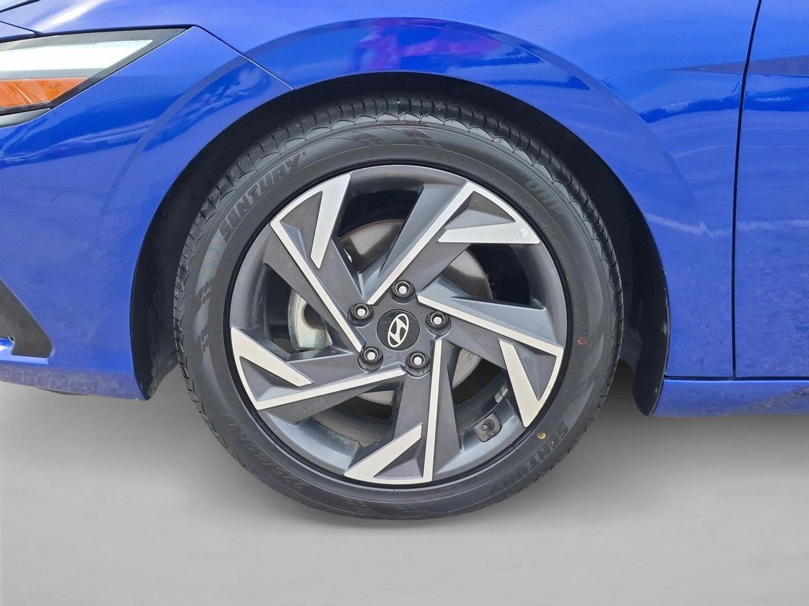 2025 Hyundai ELANTRA SEL Convenience IVT