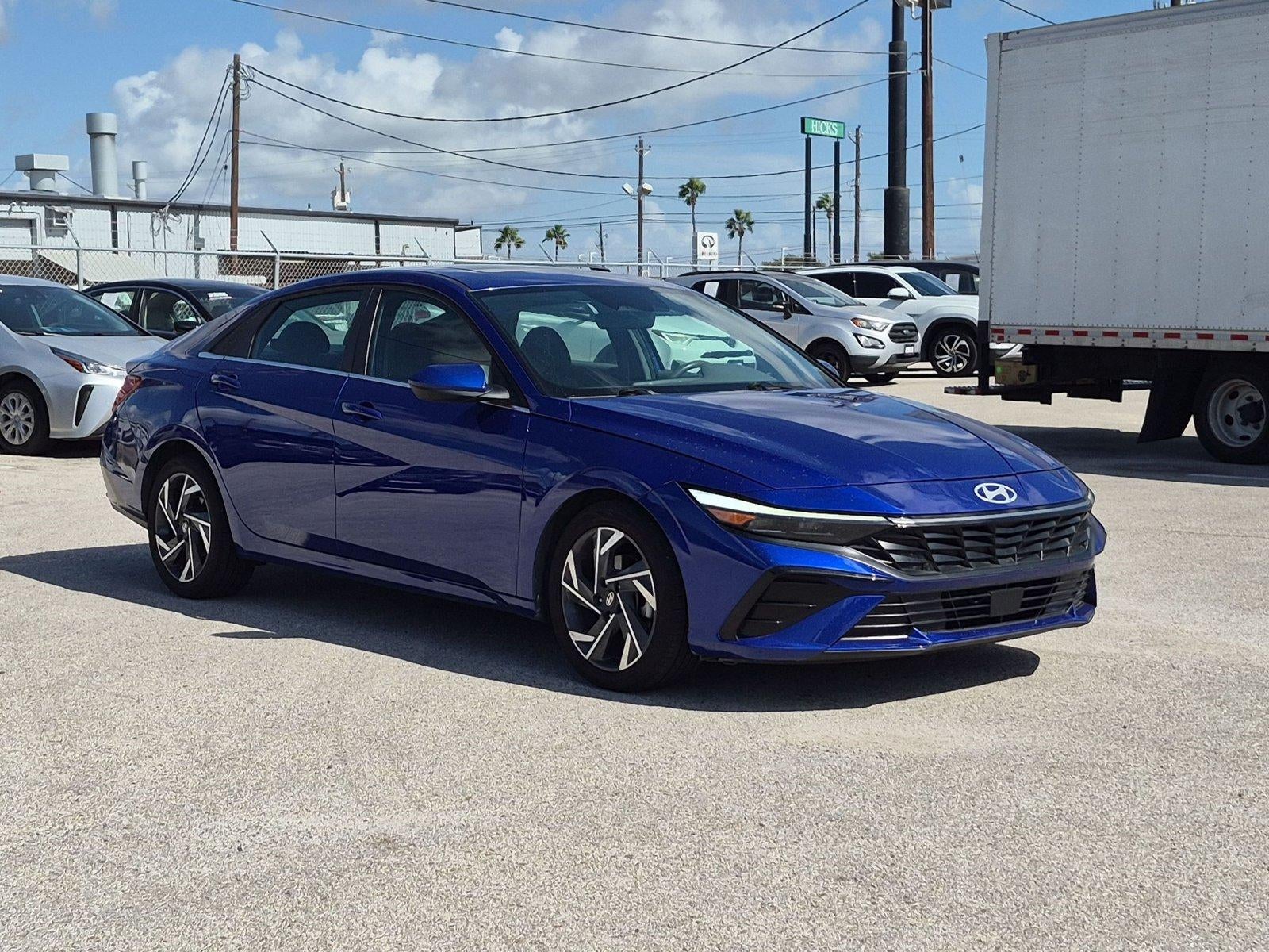 2025 Hyundai ELANTRA SEL Convenience IVT