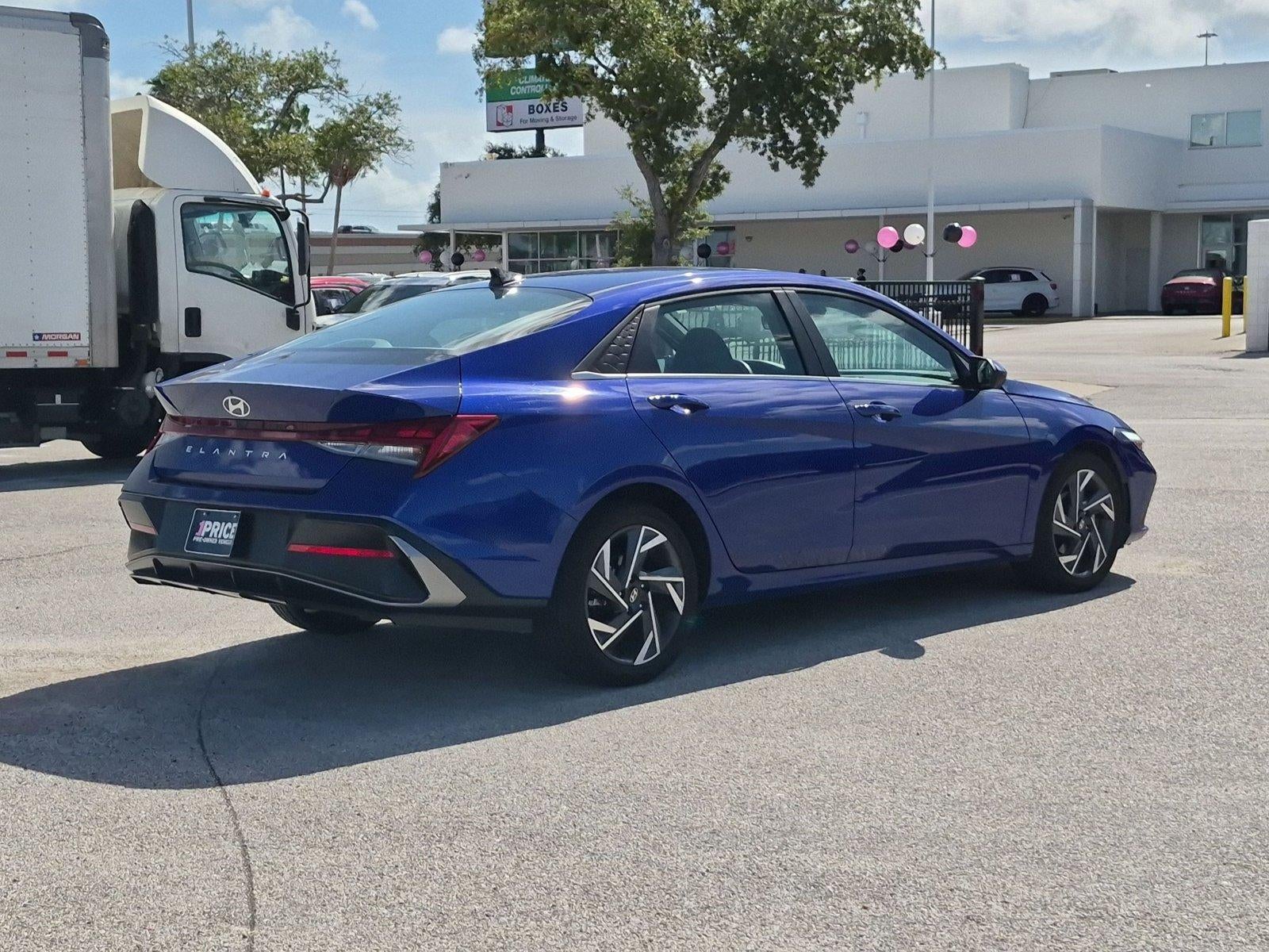 2025 Hyundai ELANTRA SEL Convenience IVT