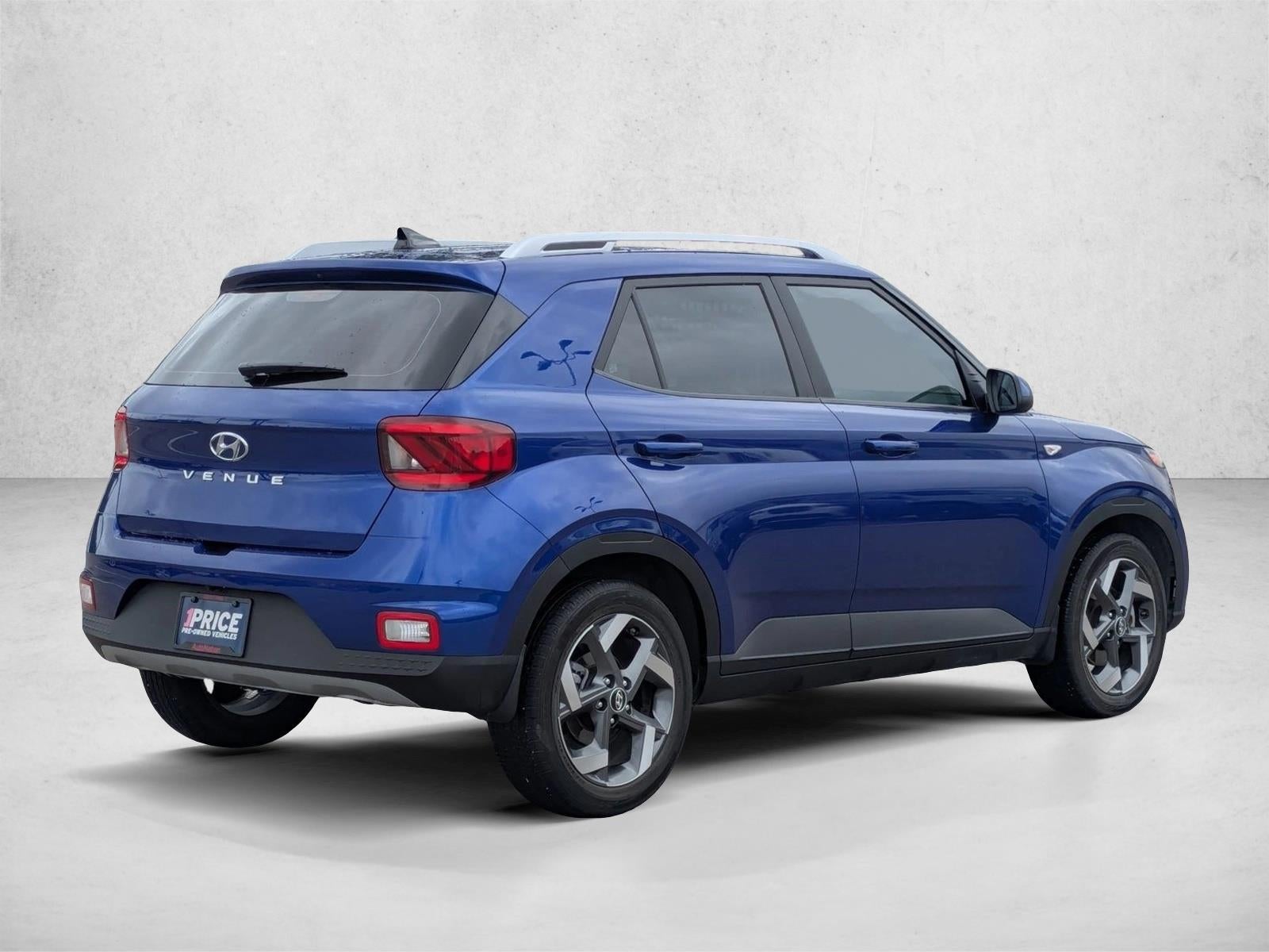 2022 Hyundai VENUE SEL IVT