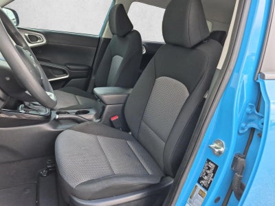2023 Kia Soul S IVT