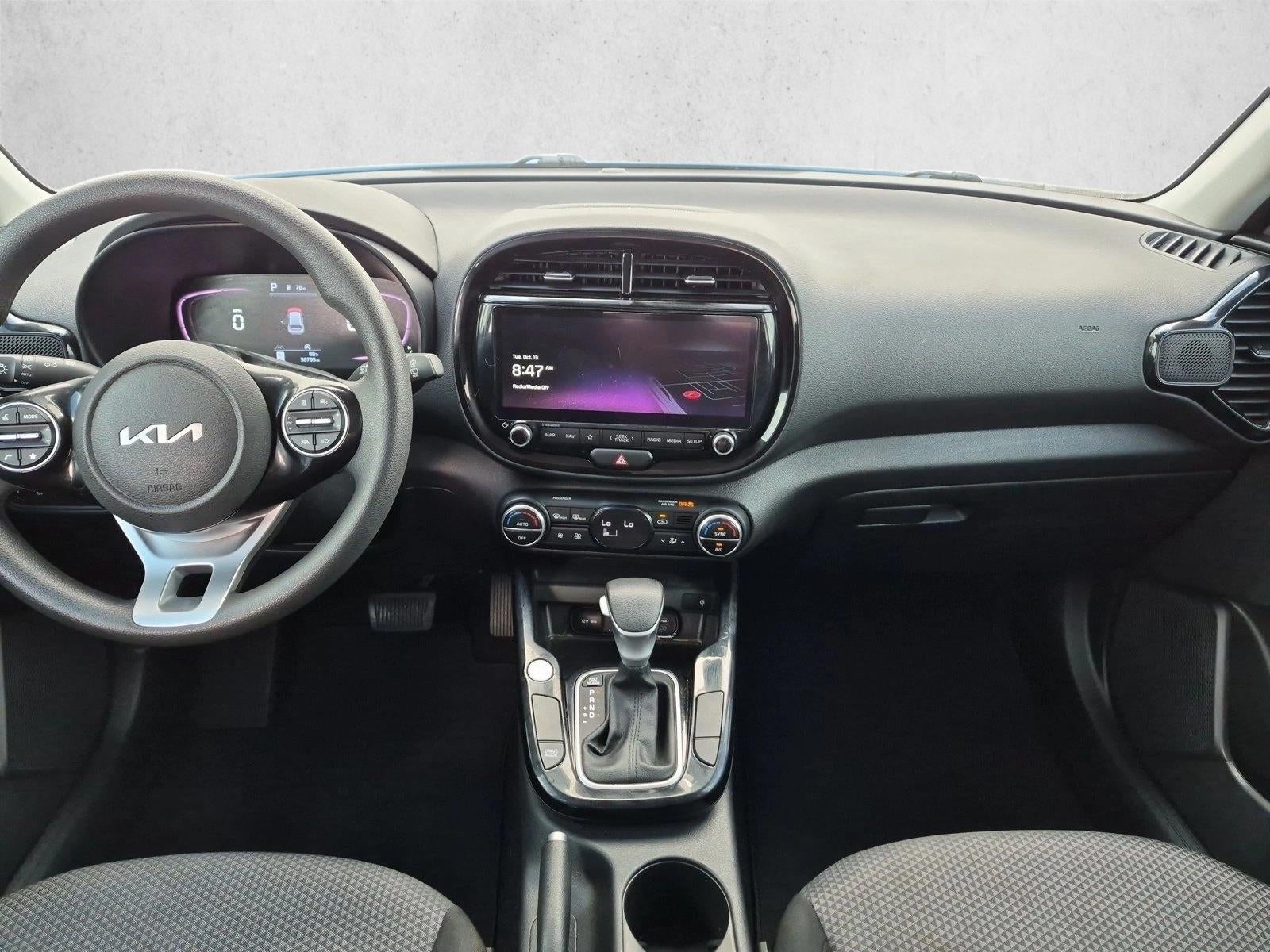 2023 Kia Soul S IVT