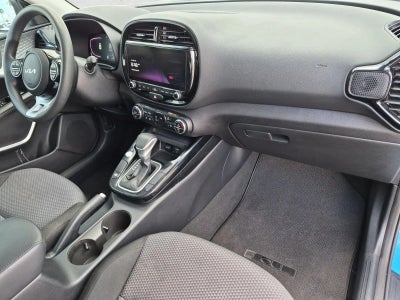 2023 Kia Soul S IVT