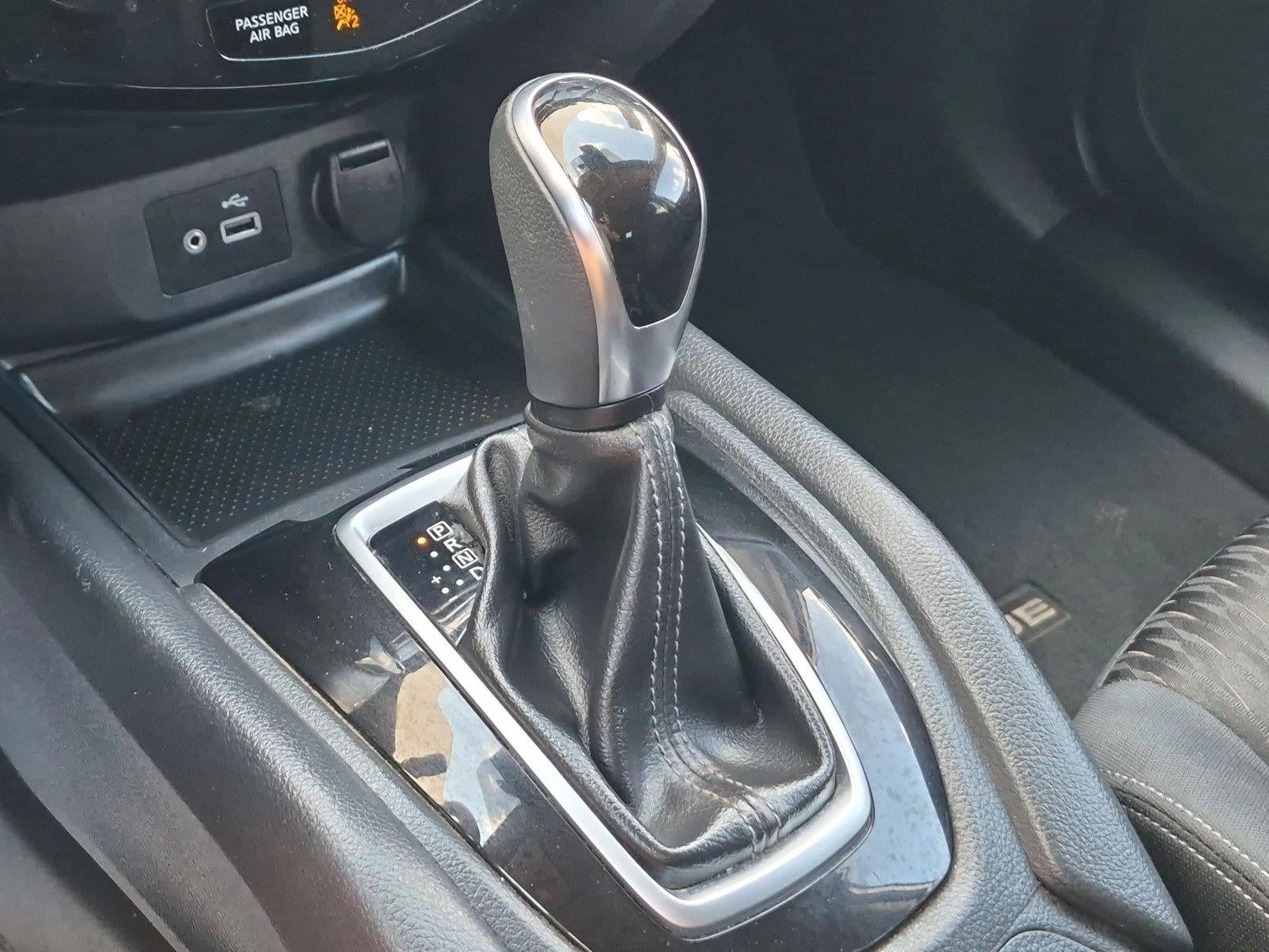 2020 Nissan Rogue FWD SV