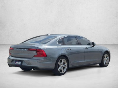 2018 Volvo S90 T5 FWD Momentum