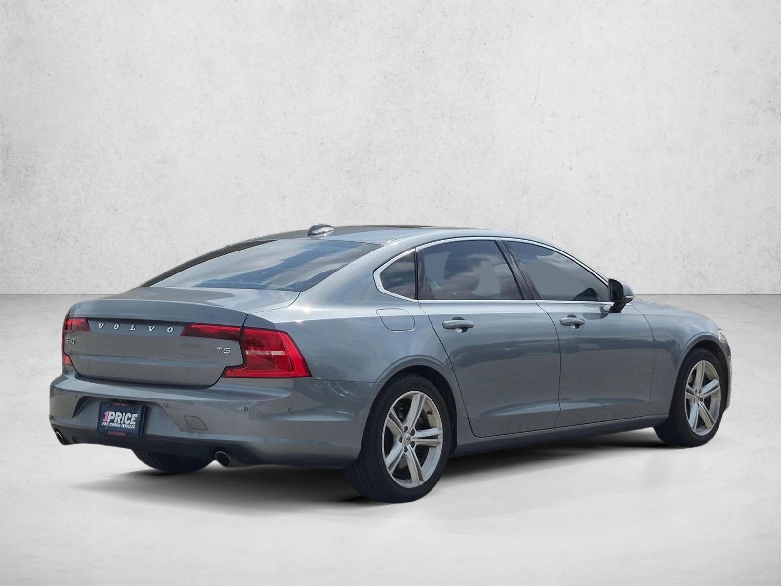 2018 Volvo S90 T5 FWD Momentum