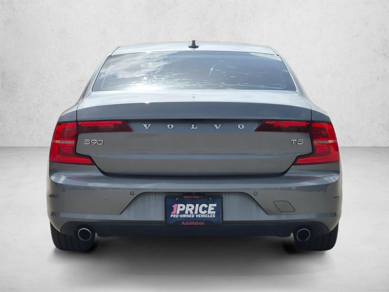 2018 Volvo S90 T5 FWD Momentum