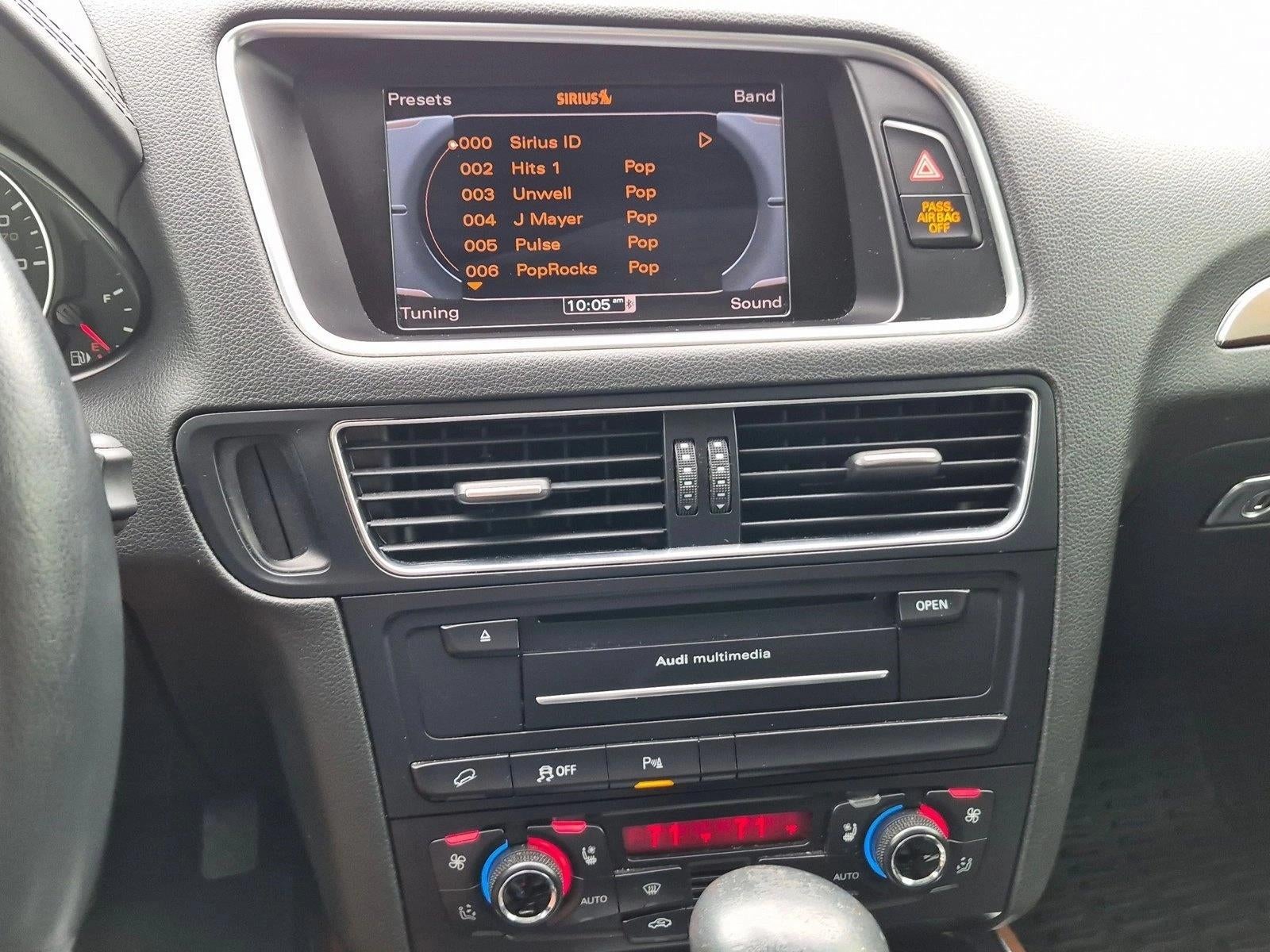 2012 Audi Q5 quattro 4dr 3.2L Prestige