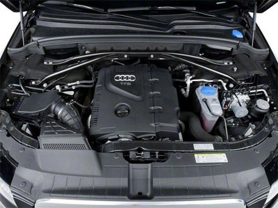2012 Audi Q5 quattro 4dr 3.2L Prestige