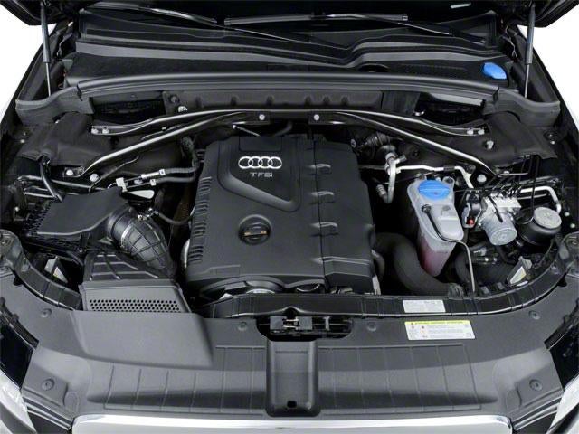 2012 Audi Q5 quattro 4dr 3.2L Prestige