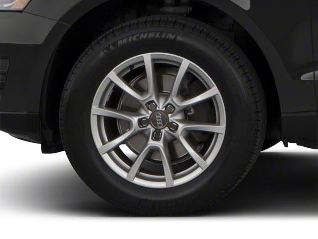 2012 Audi Q5 quattro 4dr 3.2L Prestige