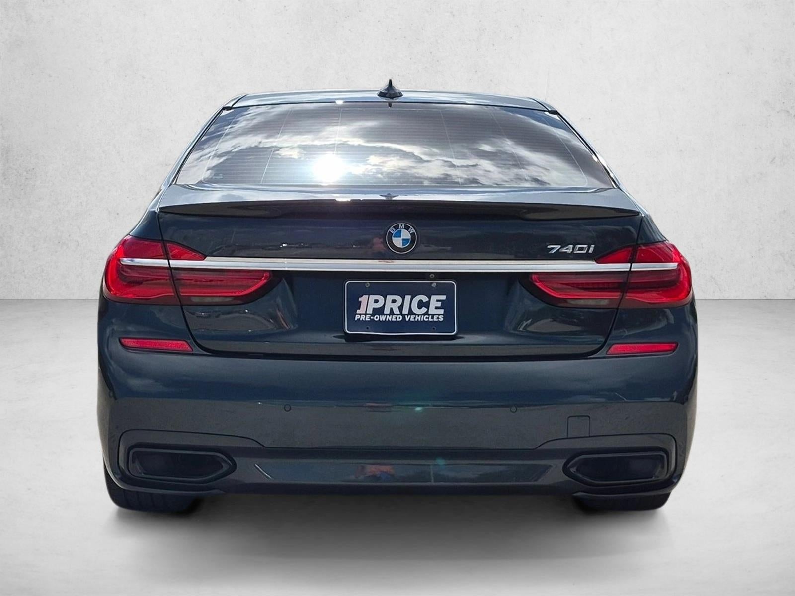 2017 BMW 740i Sedan