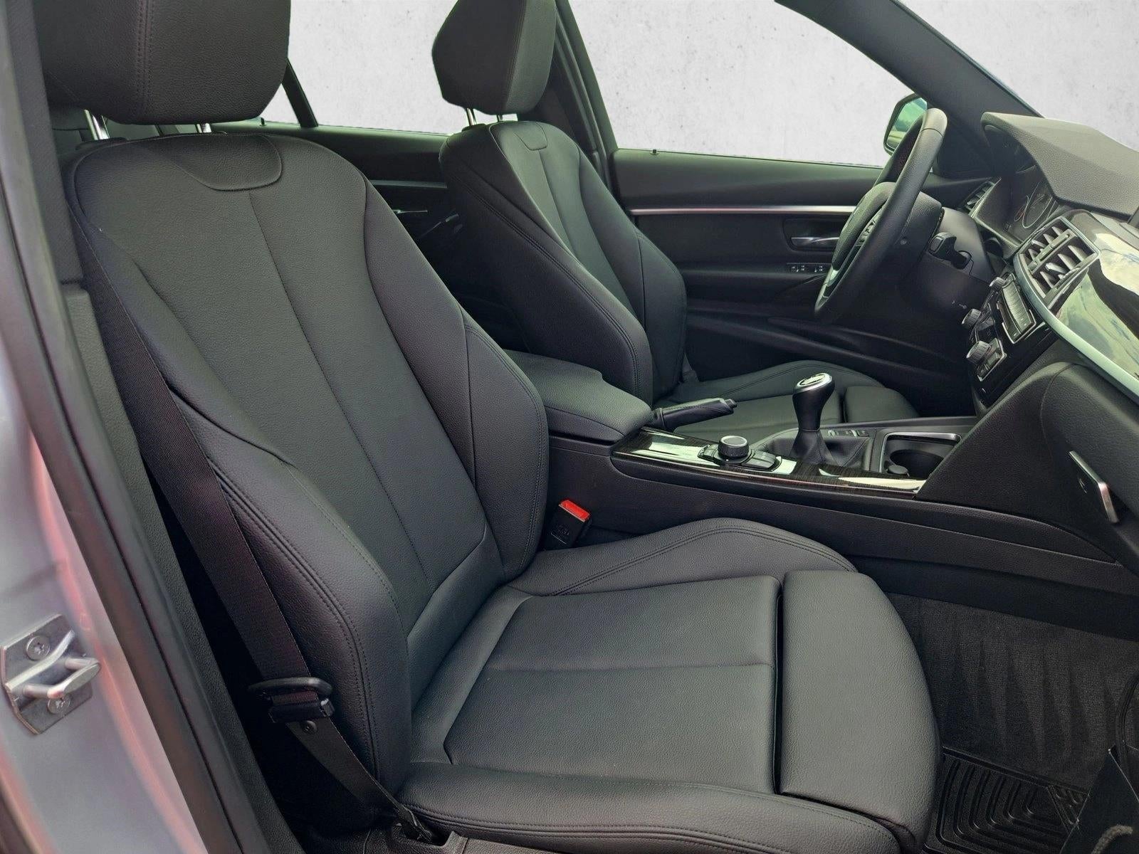 2017 BMW 330i Sedan