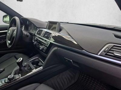 2017 BMW 330i Sedan
