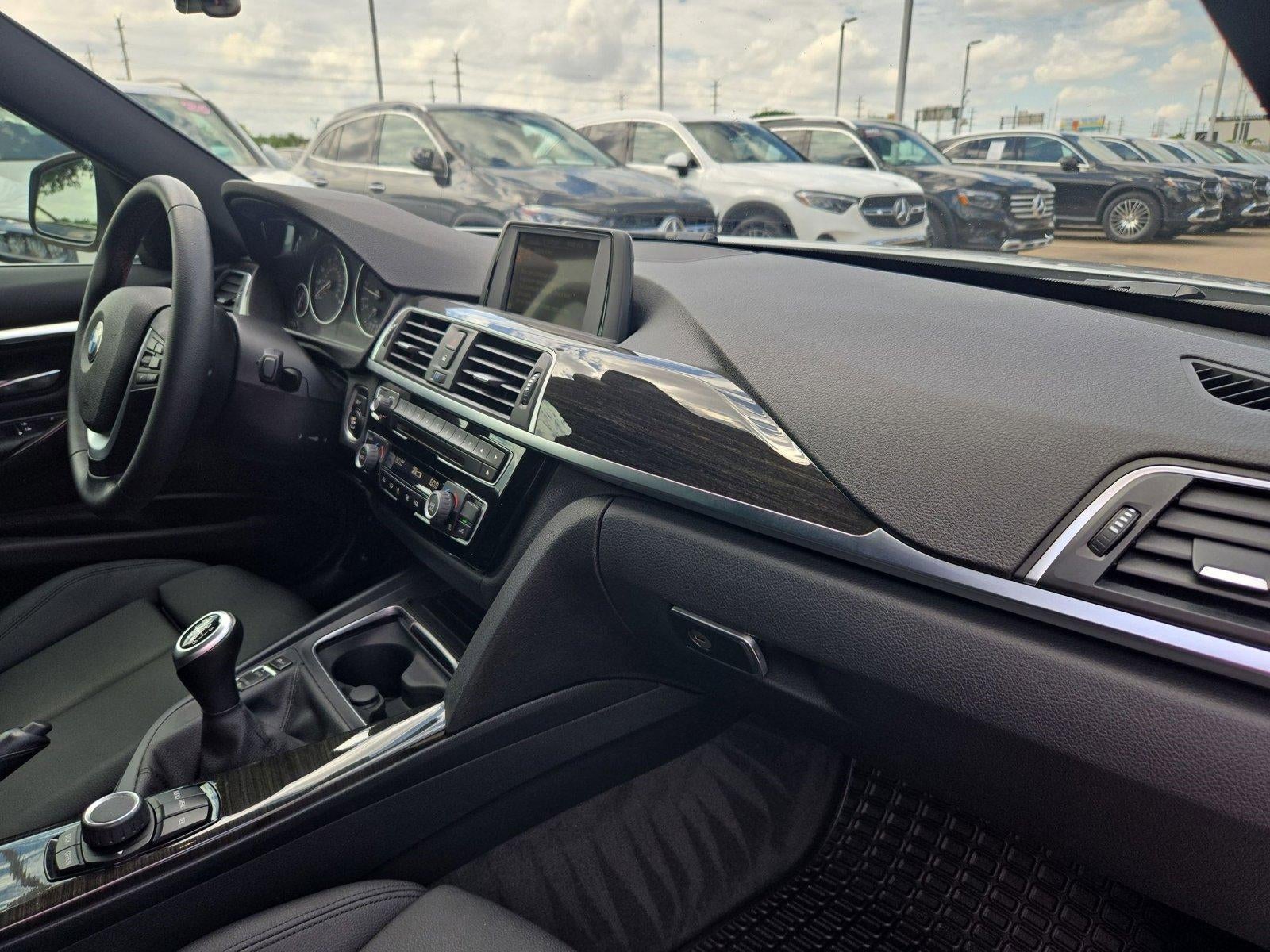 2017 BMW 330i Sedan